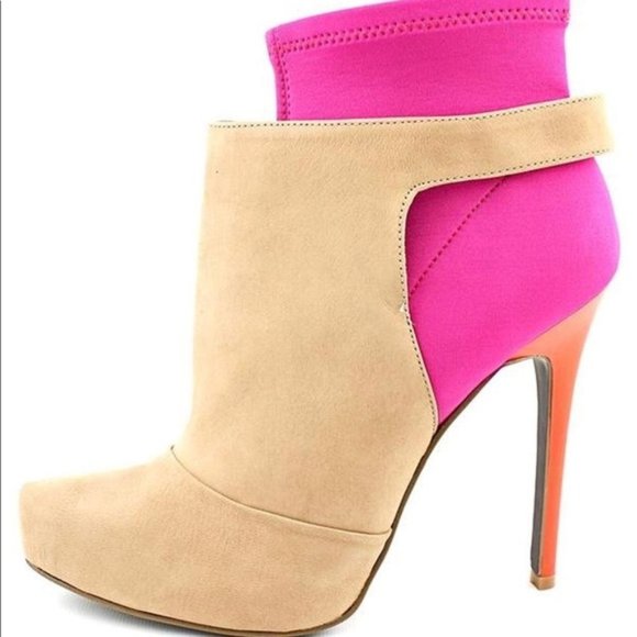 RACHEL Rachel Roy Celio Pointed Toe Ankle Booties - Picture 1 of 3